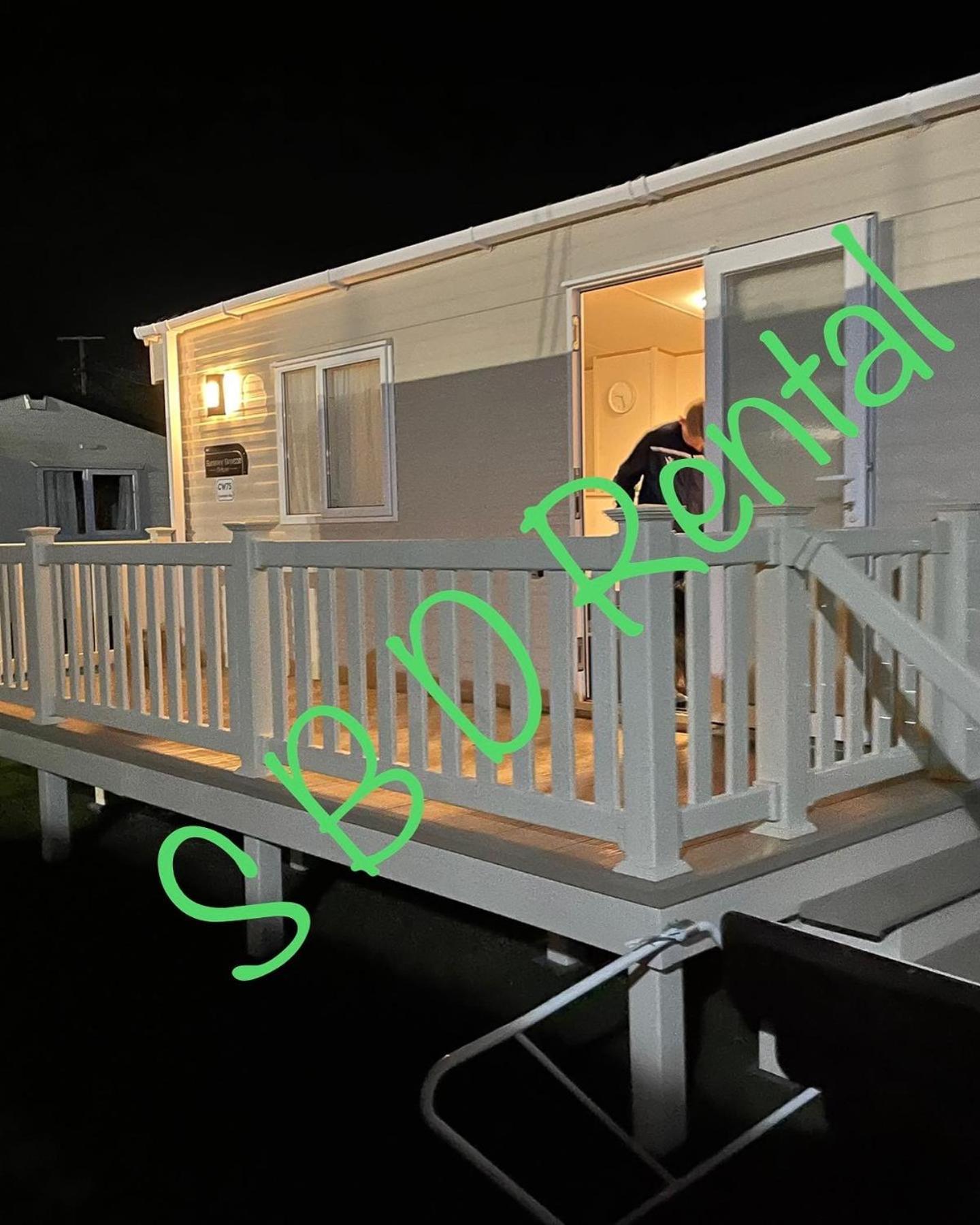 Summer Breeze Deluxe Caravan Rental Saint Osyth Buitenkant foto